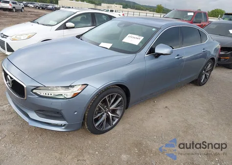 2018 Volvo S90 T5 Momentum из США, поврежденный, VIN LVY982MK1JP020671